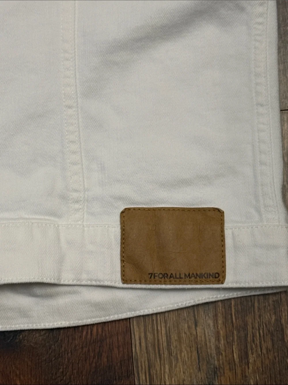 7 For All Mankind White Denim Trucker Jacket Medium Classic Button Front